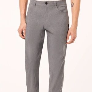 NWOT Men's Oakley Transition Pants Steel Grey Travel Pants